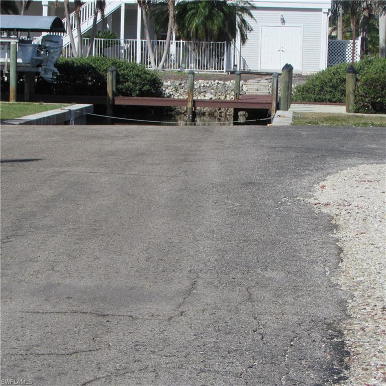 CAPTAINS COVE - Land