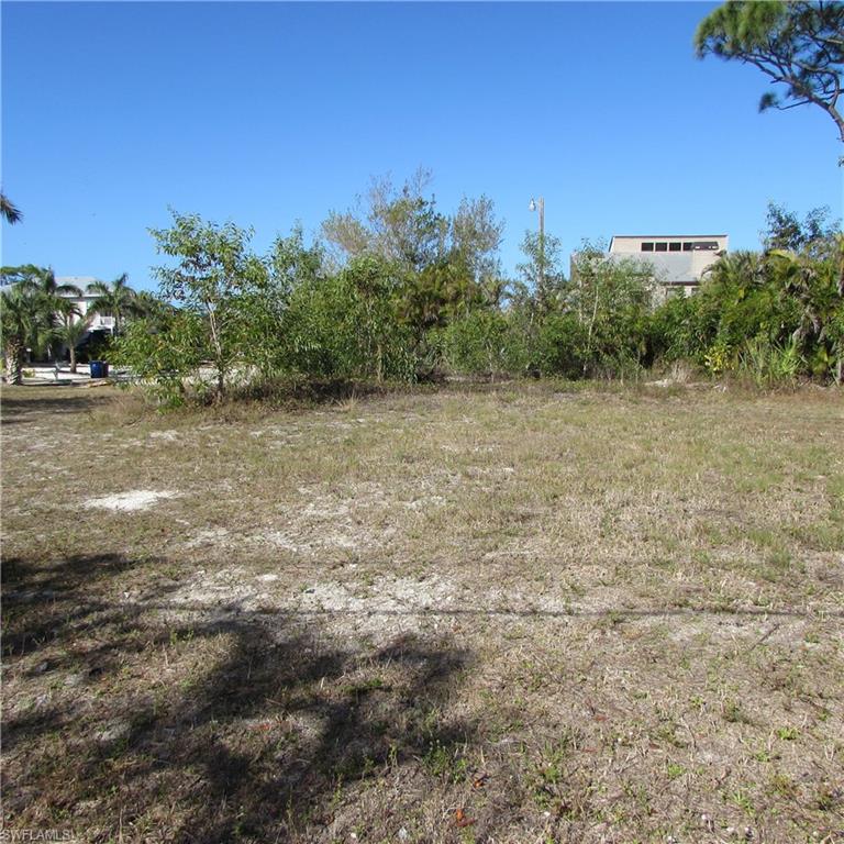 CAPTAINS COVE - Land