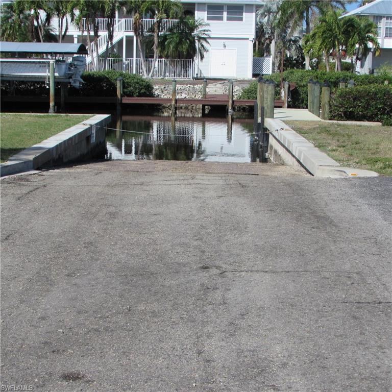 CAPTAINS COVE - Land