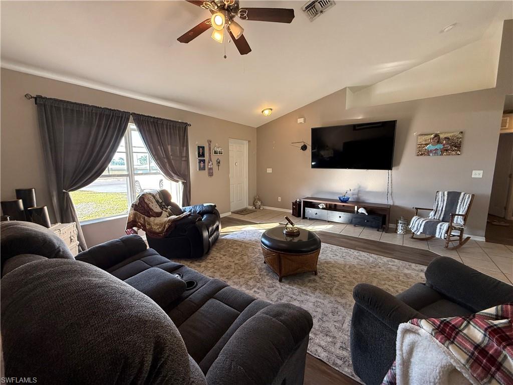 CAPE CORAL - Residential