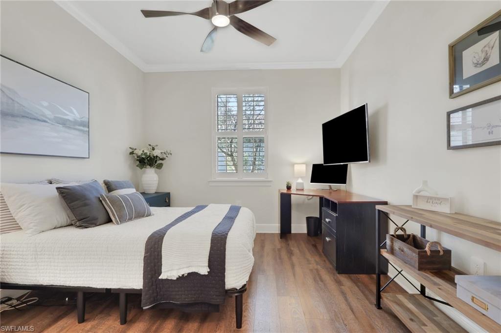 HAMPTON LAKES - Residential