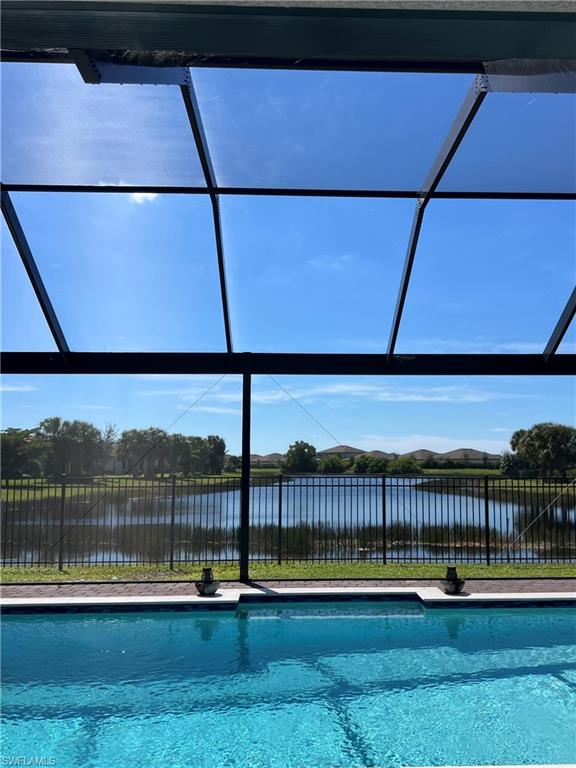 HAMPTON LAKES - Residential