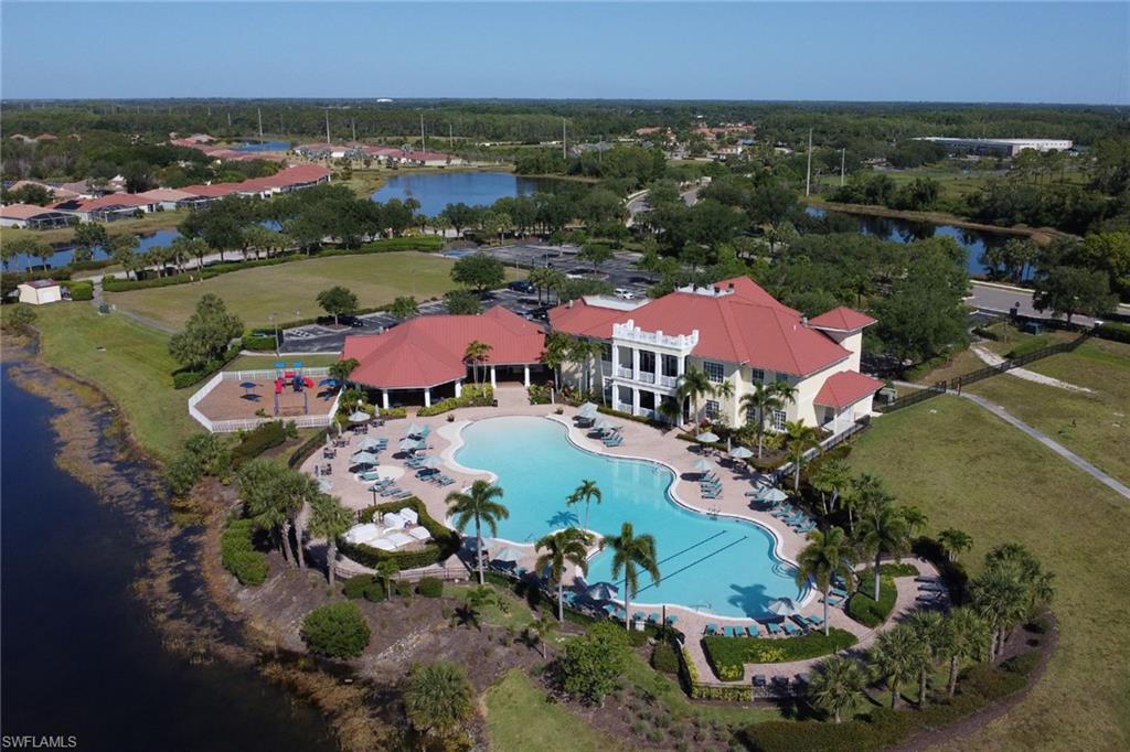 HAMPTON LAKES - Residential