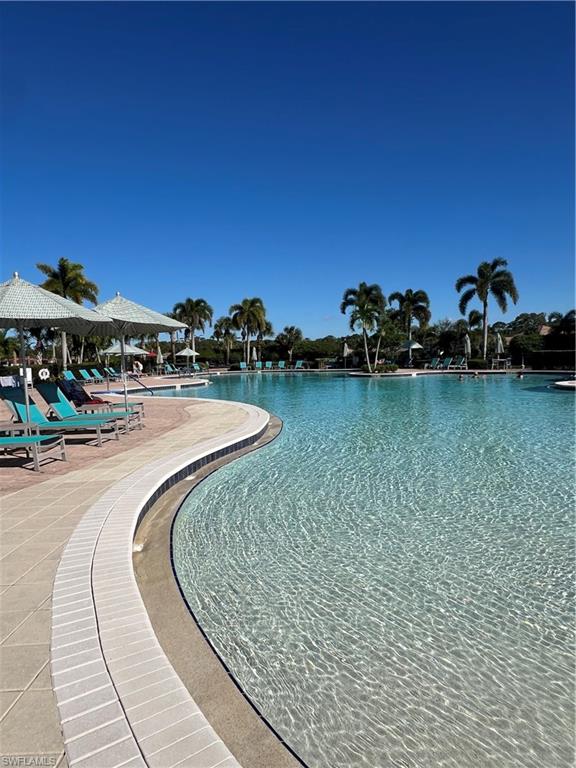 HAMPTON LAKES - Residential