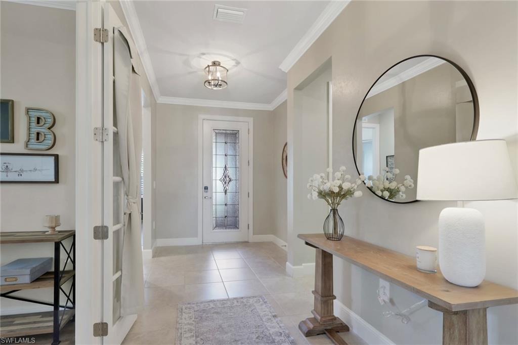 HAMPTON LAKES - Residential