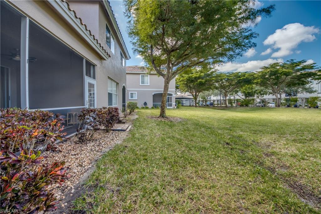 COLONNADE AT FORUM - Residential