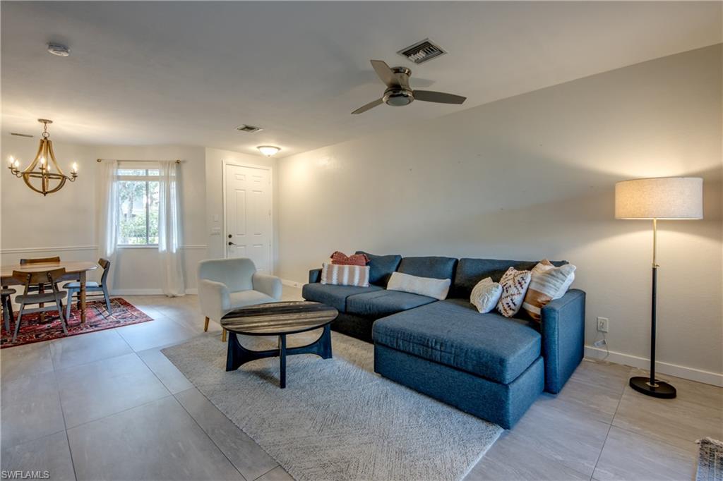 COLONNADE AT FORUM - Residential