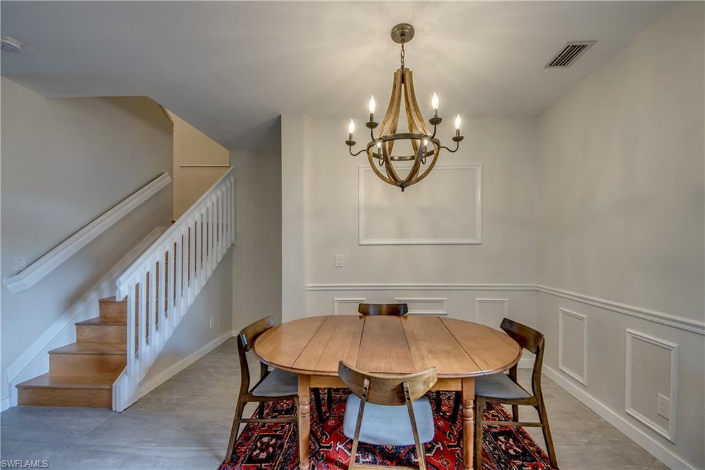 COLONNADE AT FORUM - Residential