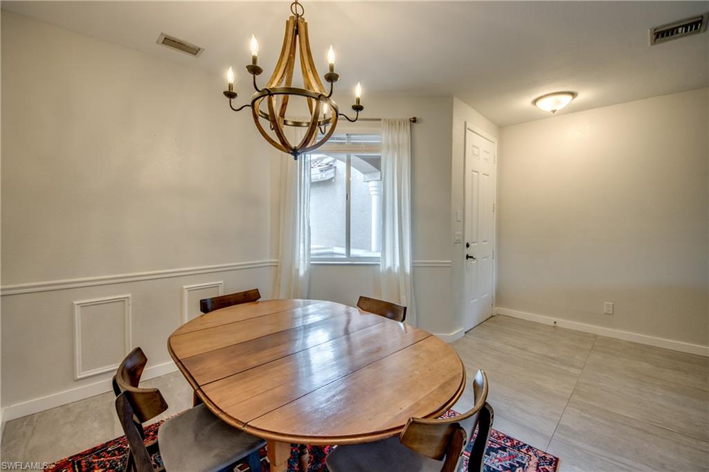 COLONNADE AT FORUM - Residential