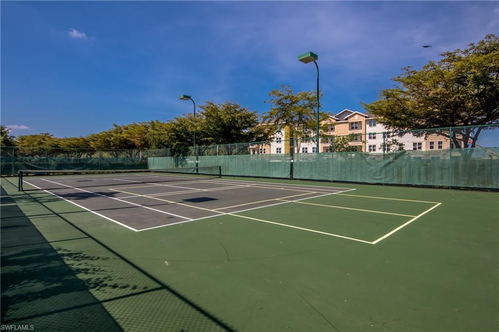 COLONNADE AT FORUM - Residential