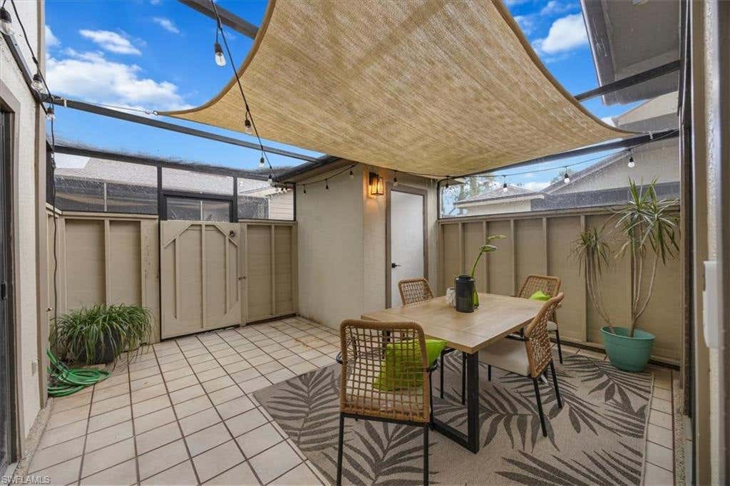 Photo of 13405 Fox Chapel CT, FORT MYERS, FL 33919 (MLS # 226028194)