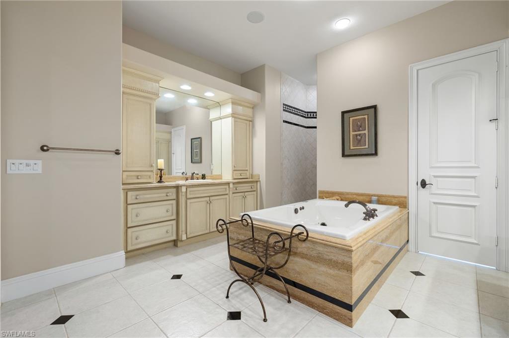 HIDDEN HARBOR - Residential