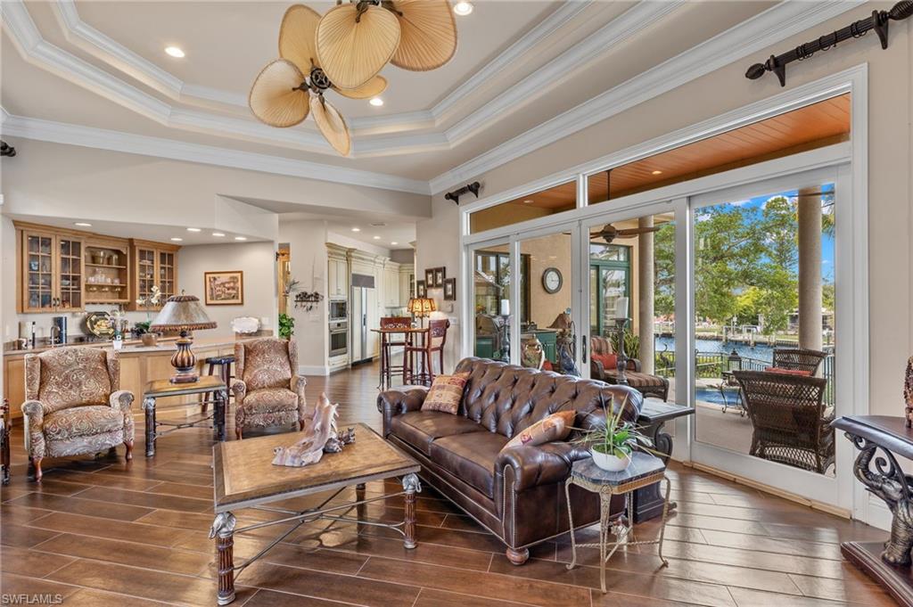 HIDDEN HARBOR - Residential