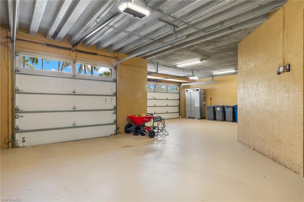 HIDDEN HARBOR - Residential