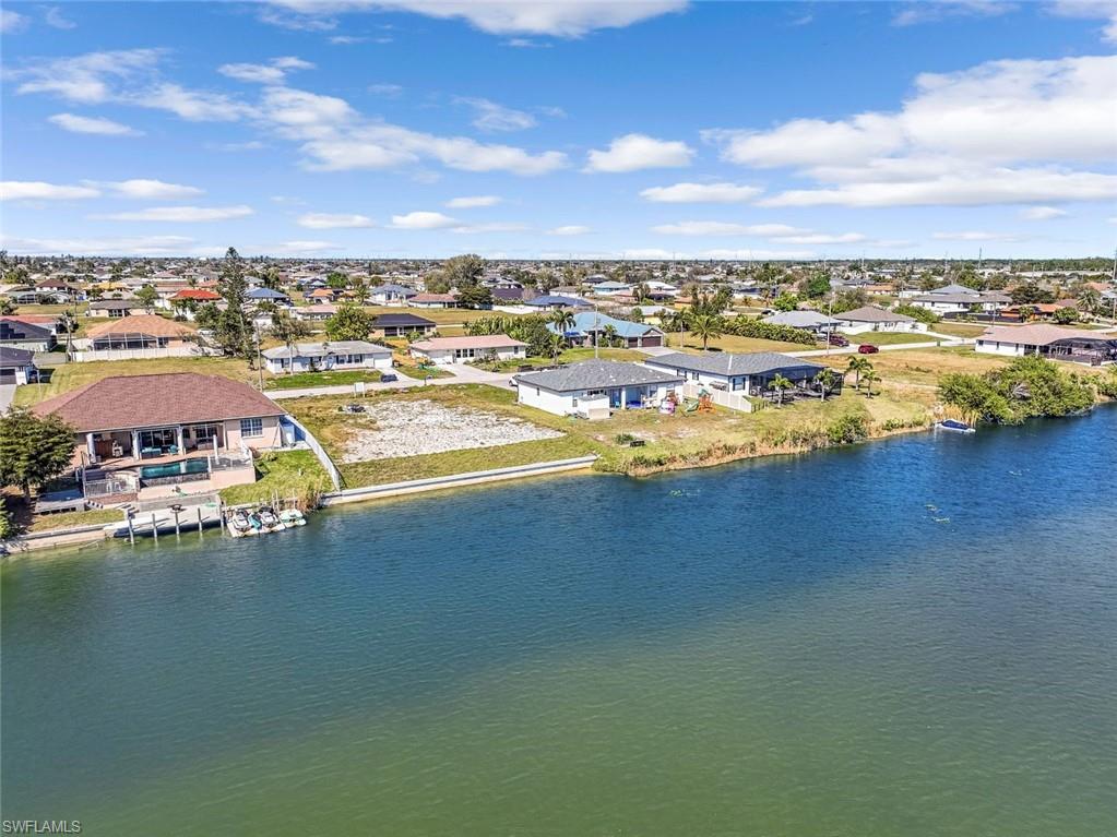 CAPE CORAL - Land