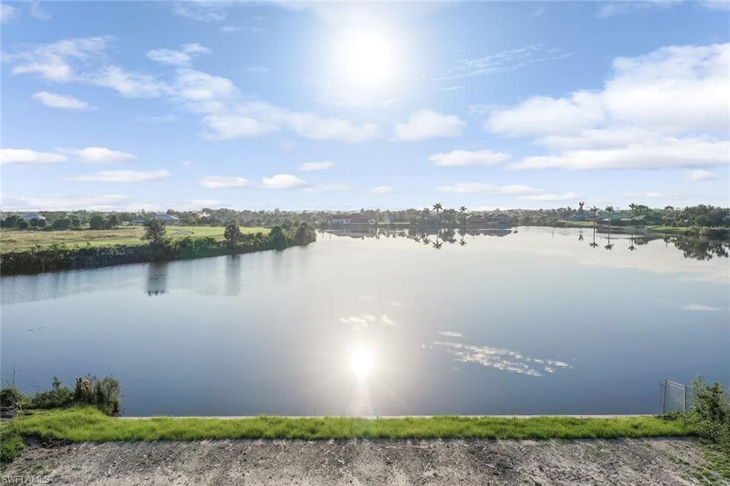 CAPE CORAL - Land