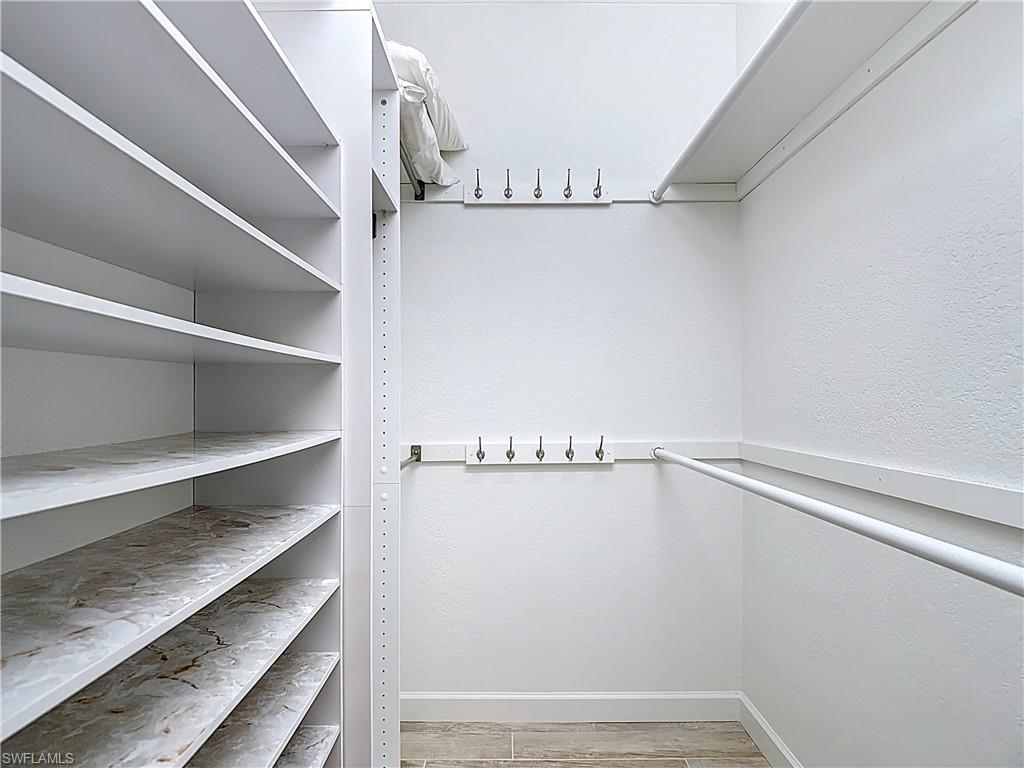 DEL VERA COUNTRY CLUB - Residential