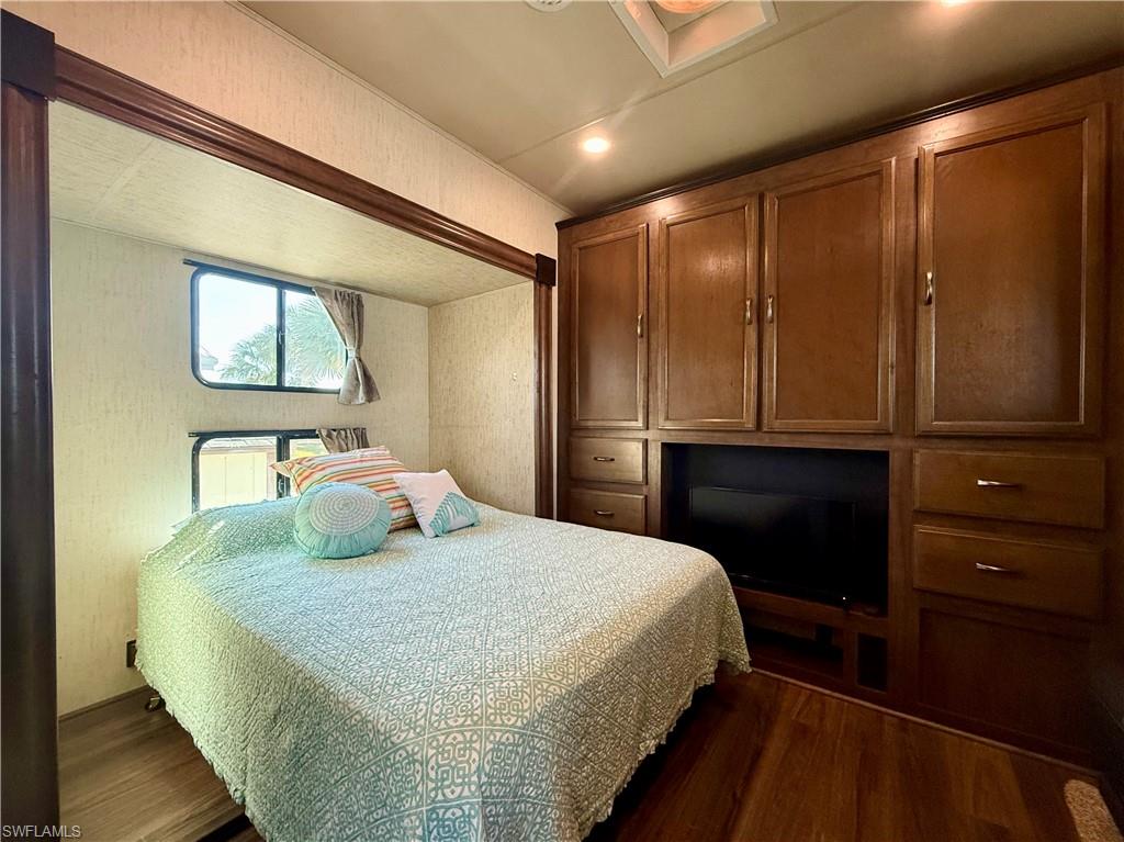 IMPERIAL WILDERNESS - Residential