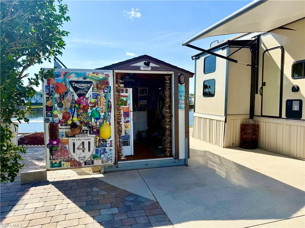 IMPERIAL WILDERNESS - Residential