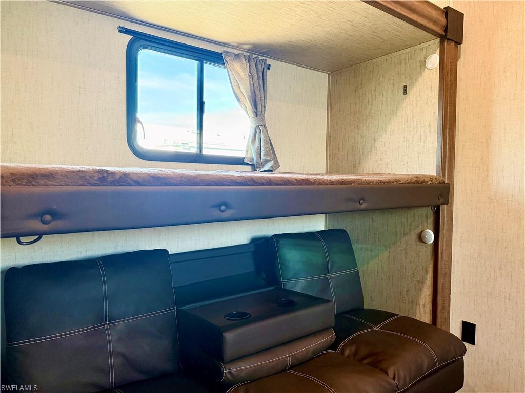 IMPERIAL WILDERNESS - Residential