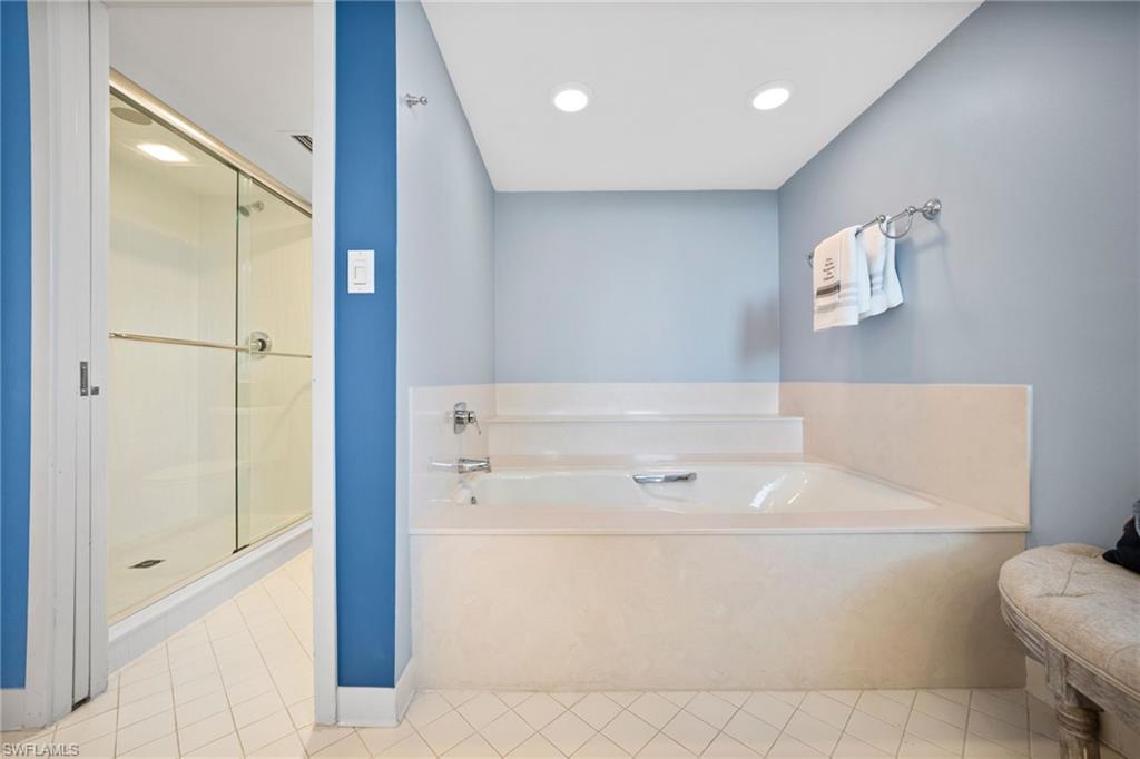 HERON AT PELICAN BAY - Residential