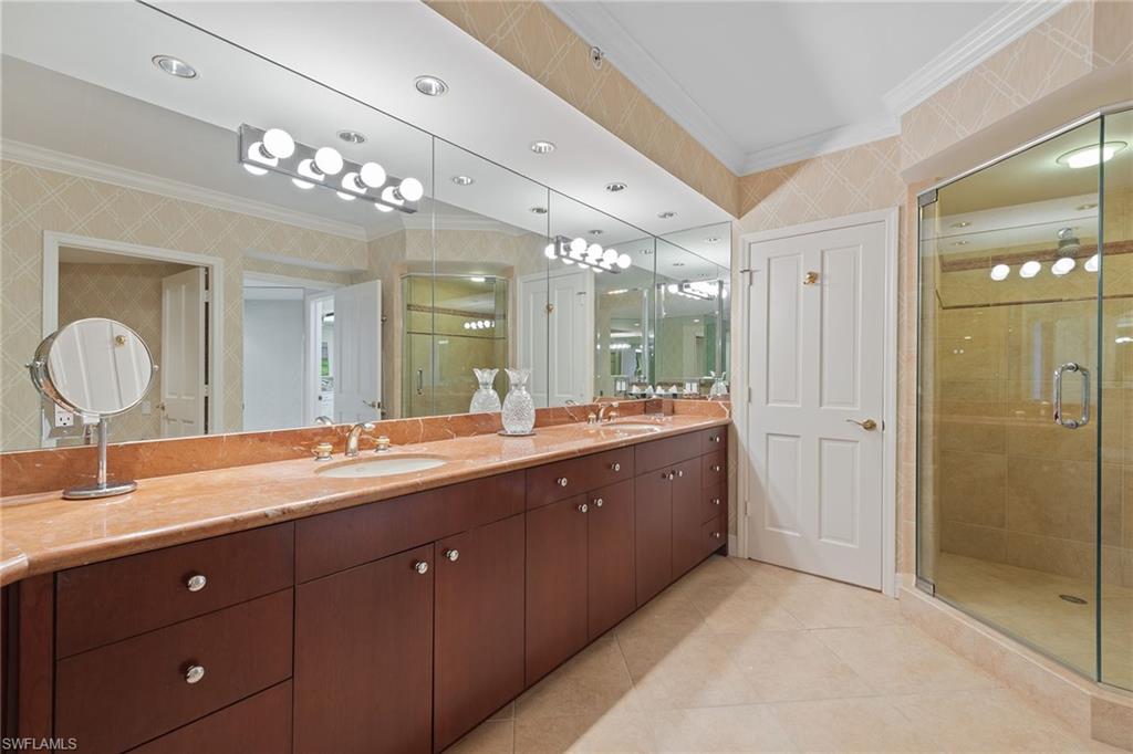 CARLYSLE AT BAY COLONY - Residential