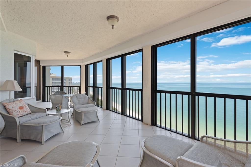 CARLYSLE AT BAY COLONY - Residential