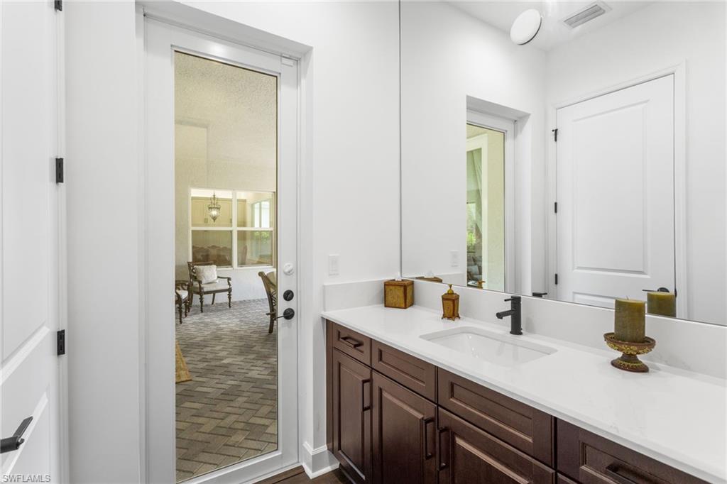 VALENCIA TRAILS - Residential