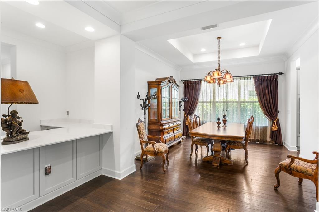 VALENCIA TRAILS - Residential