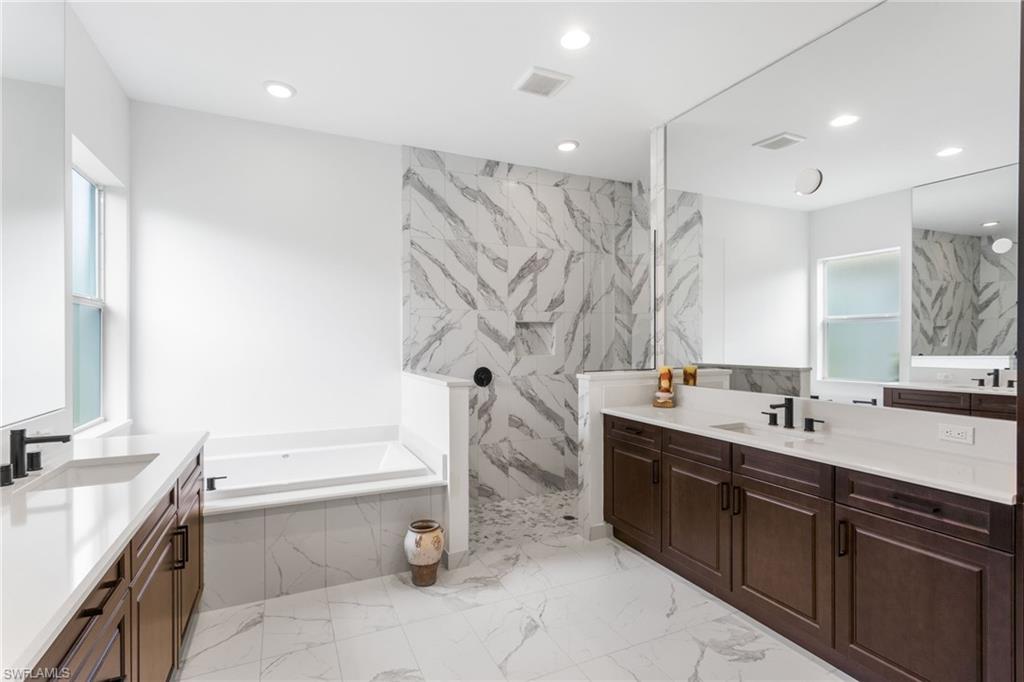 VALENCIA TRAILS - Residential