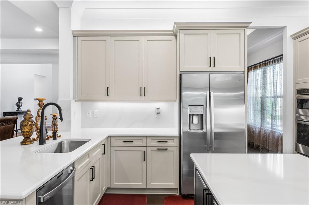 VALENCIA TRAILS - Residential