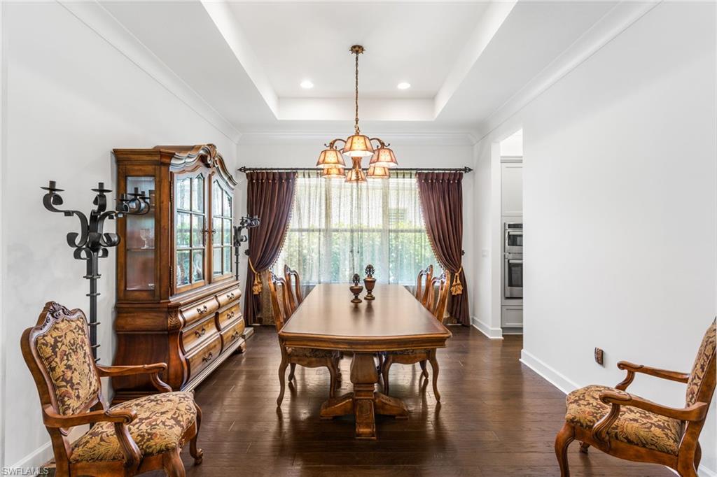 VALENCIA TRAILS - Residential