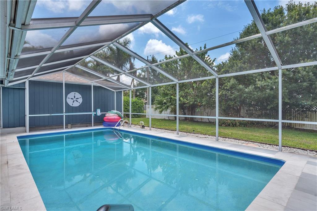WINDSOR ESTATES - Residential