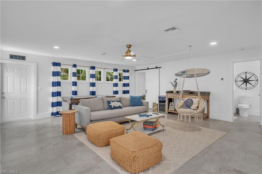 WINDSOR ESTATES - Residential