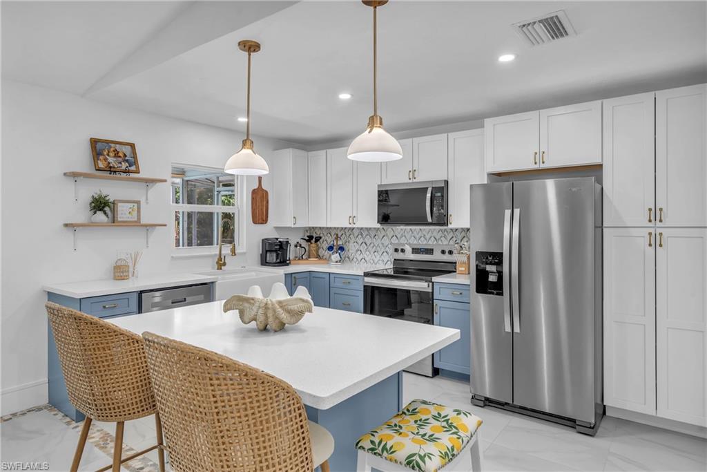 WINDSOR ESTATES - Residential