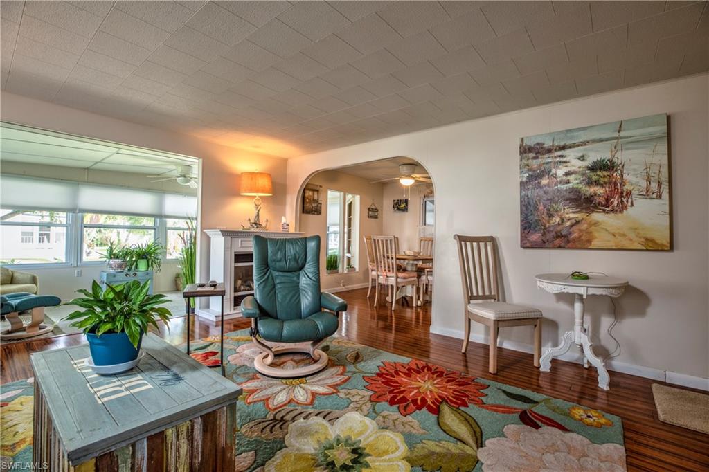 ENCHANTING ACRES MOBILE HOME - Residential