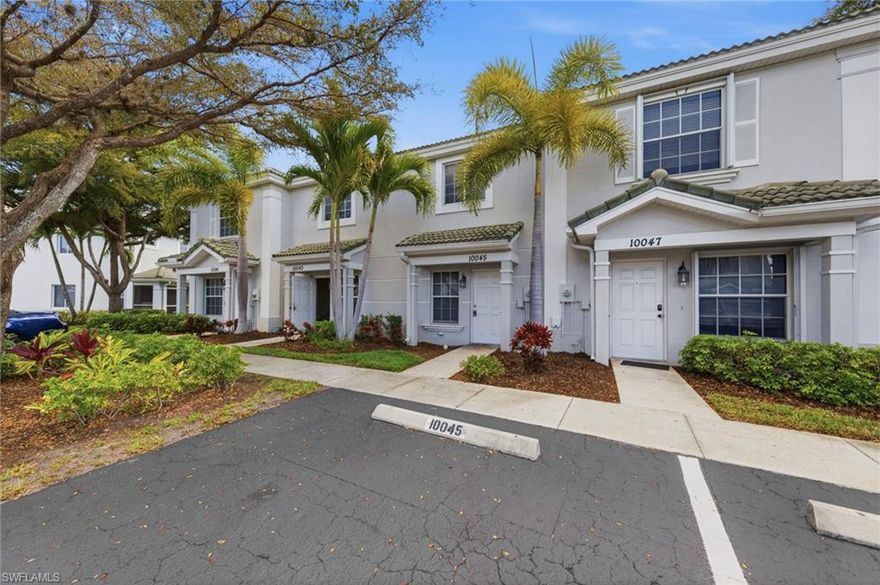 Great Fort Myers location close  to shopping, dining, RSW, I-75, the ball fields and a short ride to the beaches.   2 bedroom/ 2 1/2 baths  is ready for you to make it your own!  Low HOA includes cable, internet, and exterior pest control.  Lots of desirable amenities including a pretty pool, spa, exercise room, and more.  Great gated complex.