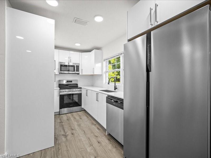 PORT CHARLOTTE - Residential