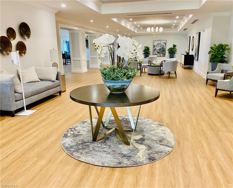 ANDOVER SQUARE - Residential