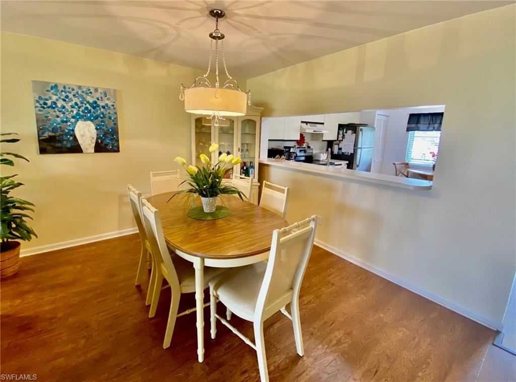 ANDOVER SQUARE - Residential