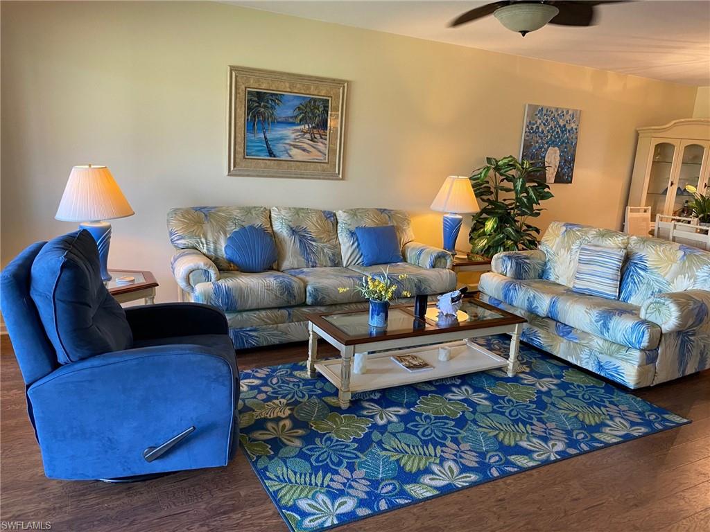 ANDOVER SQUARE - Residential