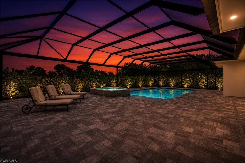 FOUR SEASONS - Residential