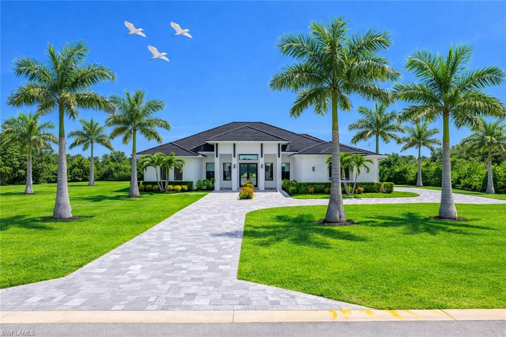 FOUR SEASONS - Residential