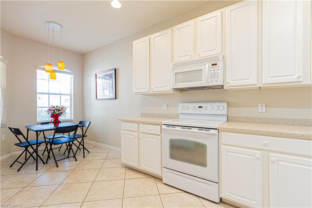 REFLECTION LAKES - Residential