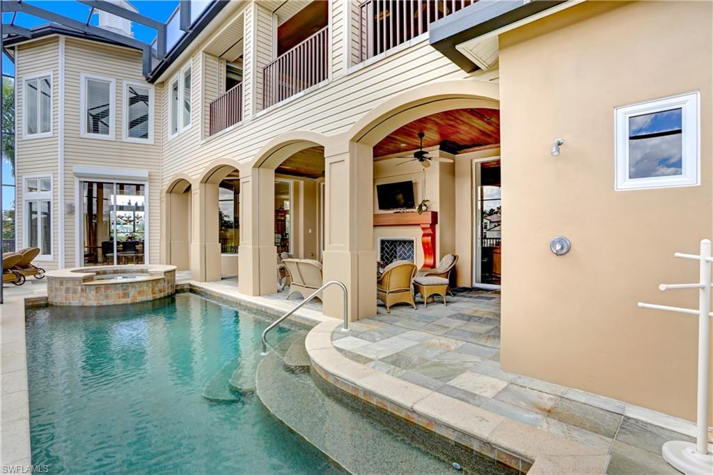 SOUTHPORT ON THE BAY - Residential