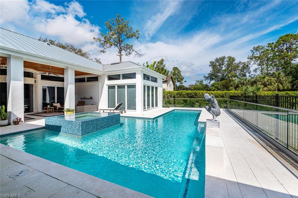 QUAIL WOODS ESTATES - Residential