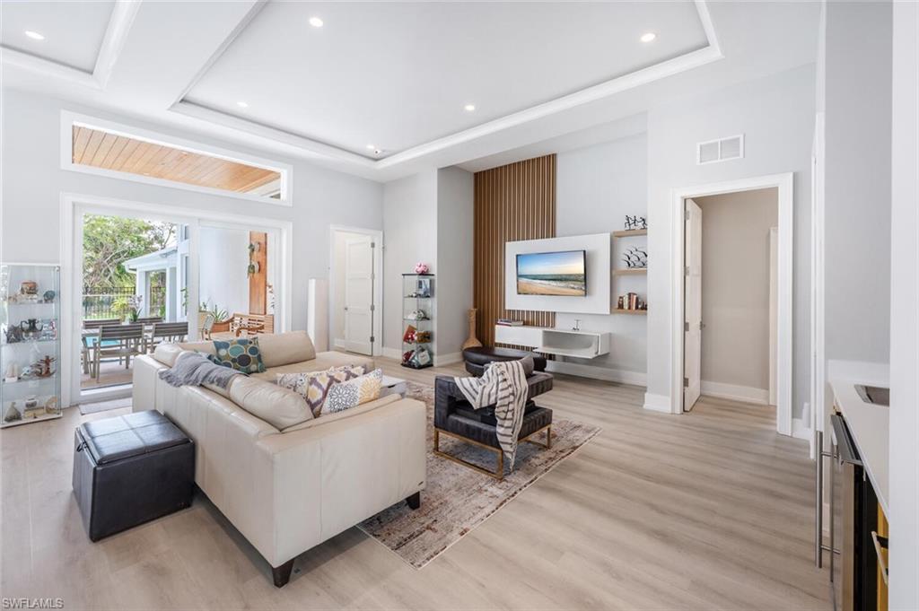 QUAIL WOODS ESTATES - Residential