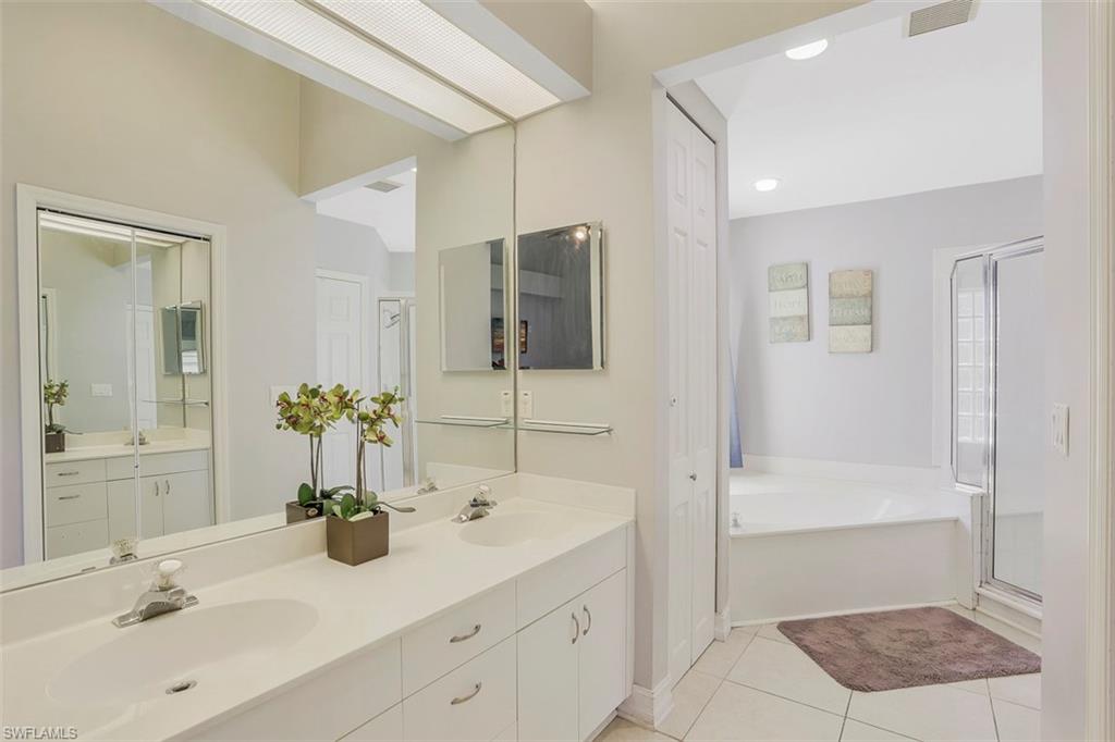 SABAL LAKE - Residential