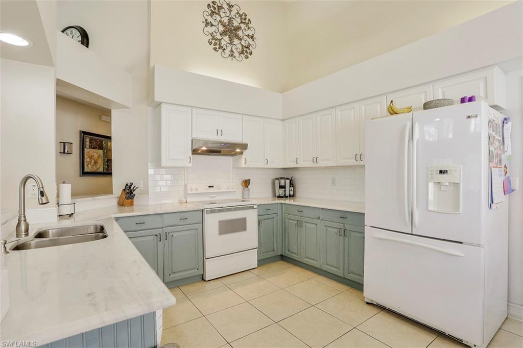 SABAL LAKE - Residential