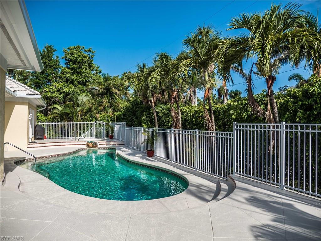 GORDON DRIVE ESTATES - Residential